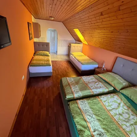 Szasza * Ábrahámhegy